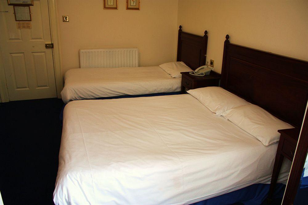 Lynams Hotel Dublin Szoba fotó